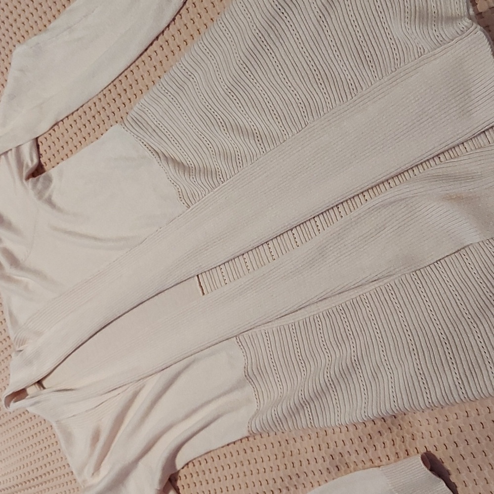 Woman's cardigan